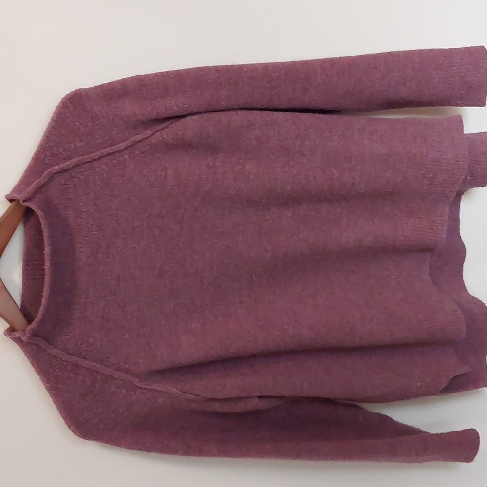 Lyla + Luxe Purple Sweater, M